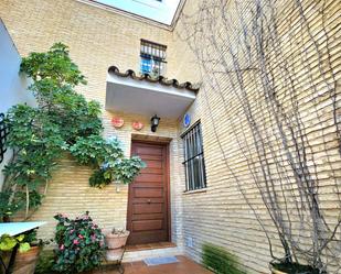 Exterior view of Single-family semi-detached for sale in Écija  with Air Conditioner, Private garden and Parquet flooring