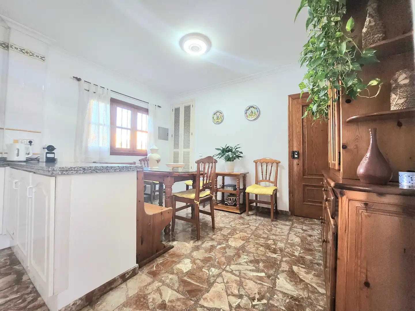 Comedor de Casa o chalet en venta en Alcalá de Guadaira con Aire acondicionado, Calefacción y Jardín privado