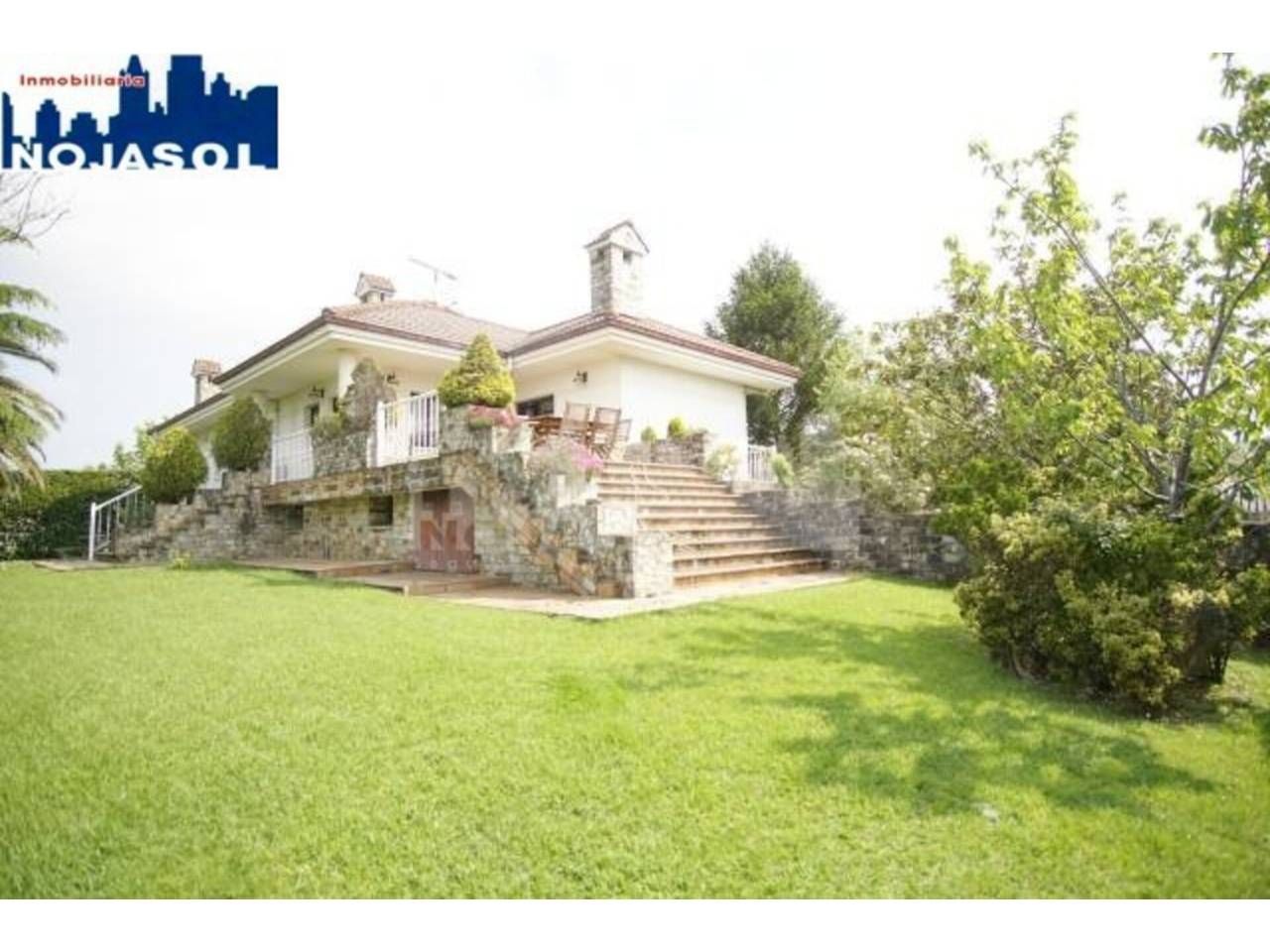 Jardí de Casa o xalet en venda en Meruelo amb Calefacció, Jardí privat i Terrassa