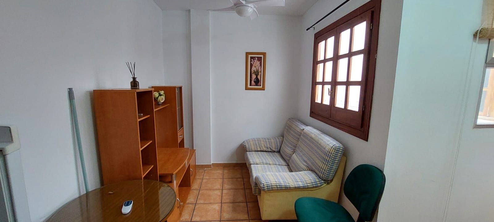 Living room of Study to rent in Málaga Capital  with Air Conditioner, Furnished and TV