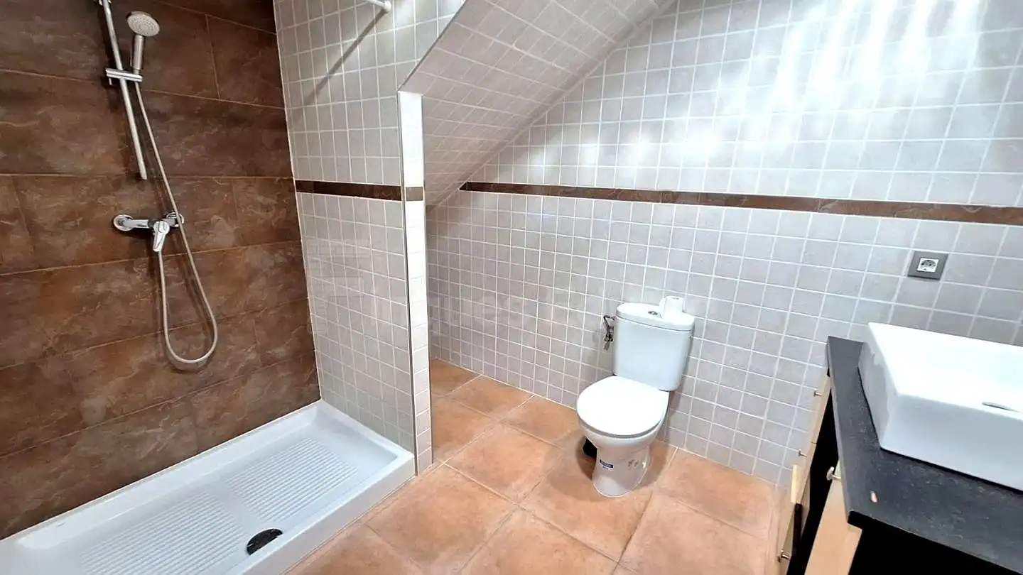 Bany de Casa o xalet en venda en Argentona amb Aire condicionat, Terrassa i Balcó