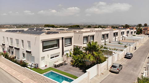 Foto 4 de Casa o xalet en venda a Avenida de Finlandia, Puerto Marino, Alicante