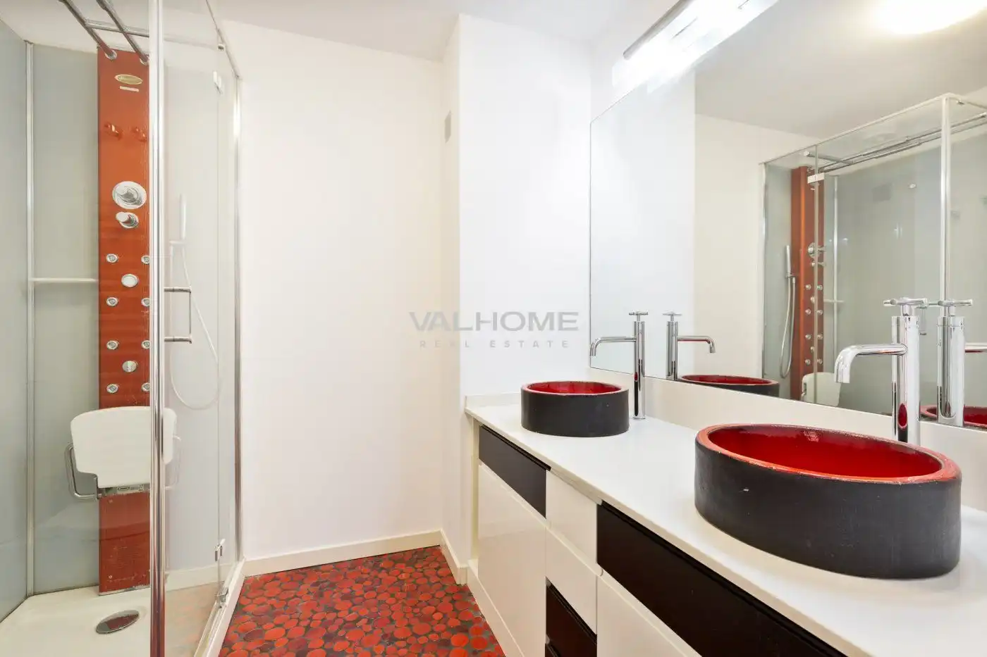 Badezimmer von Wohnung zum Verkauf in Sant Cugat del Vallès mit Klimaanlage, Heizung und Parkett