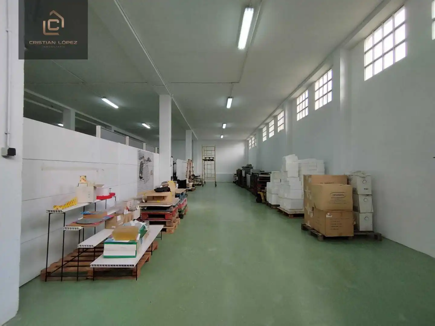 Local comercial en venta en Rúa Rosalía de Castro 23, imagen 19