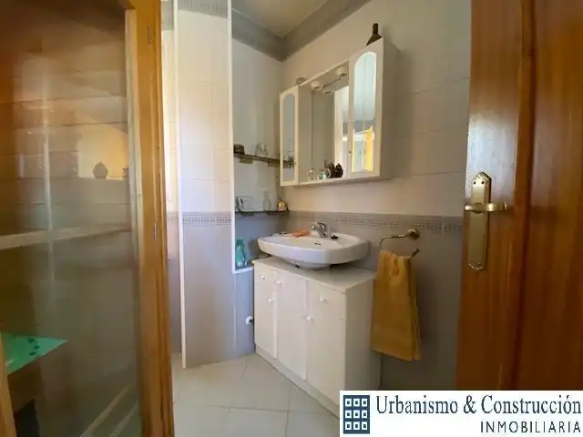 Bathroom of Attic for sale in Ciudad Real  with Air Conditioner, Heating and Private garden