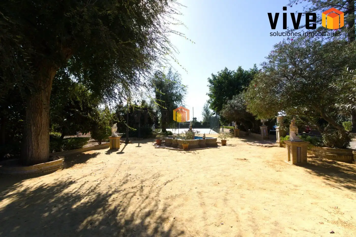 Houses for sale in Espartinas  with Air Conditioner, Heating and Terrace