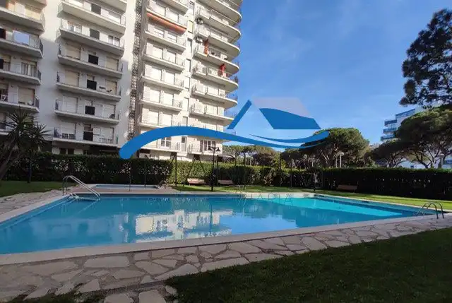 Appartamento con piscina in vendita a vila de Madrid, imagen 2