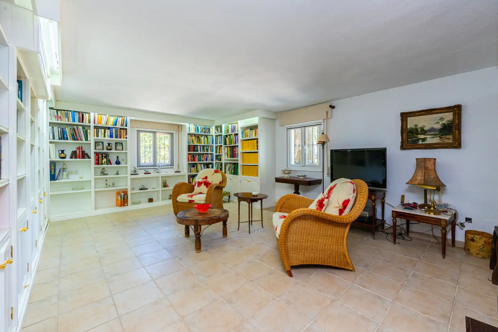 Sala d'estar de Casa o xalet en venda en Mijas amb Aire condicionat, Jardí privat i Terrassa