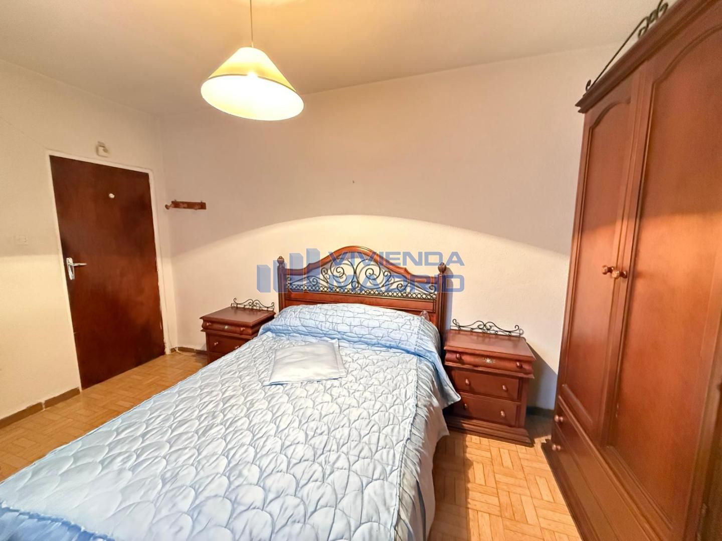 Bedroom of Flat for sale in  Madrid Capital