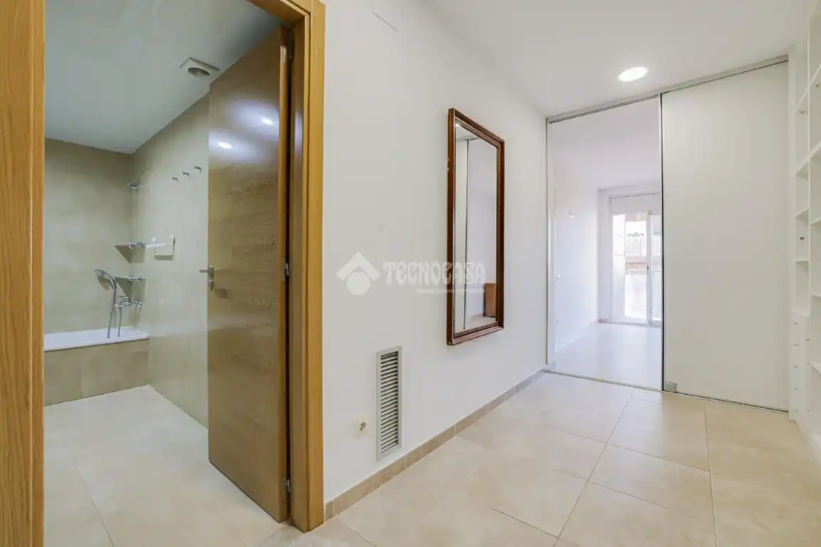 Piso con terraza en venta en Can Mas, imagen 23