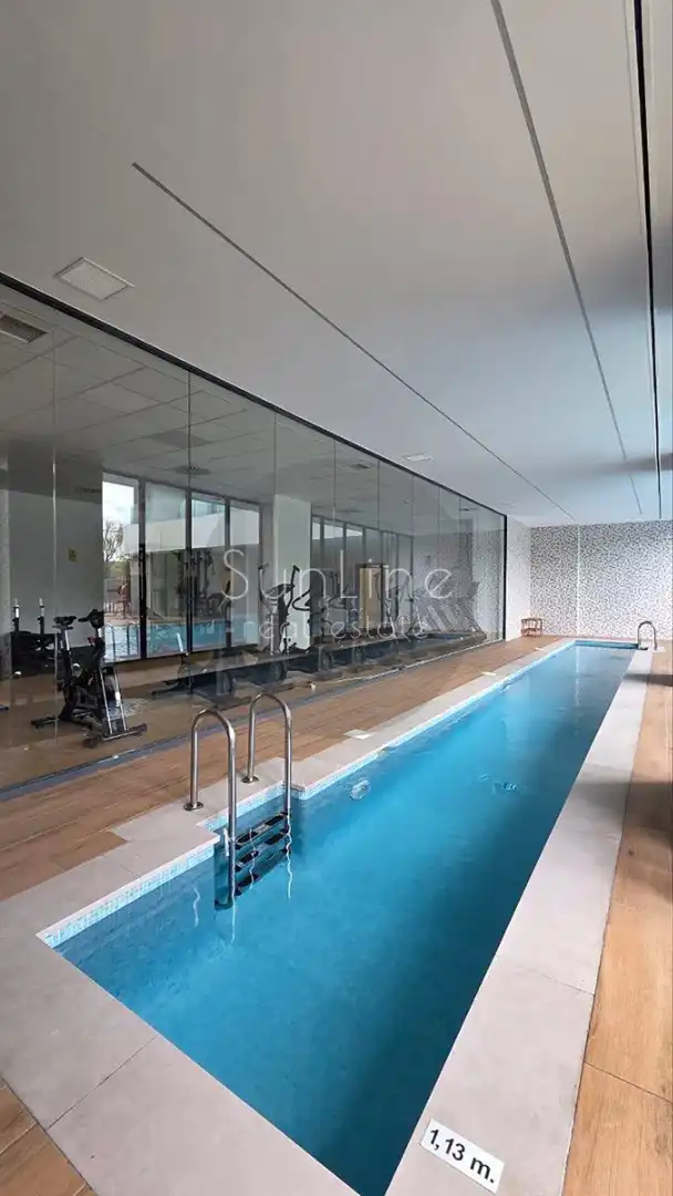 Piscina de Piso de alquiler en Valencia con Aire acondicionado, Terraza y Trastero