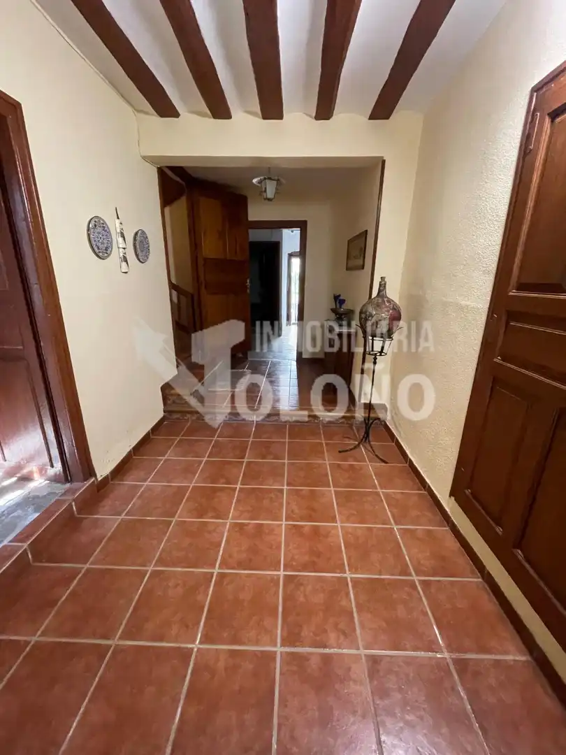 Houses for sale in Cihuri  with Heating, Private garden and Storage room