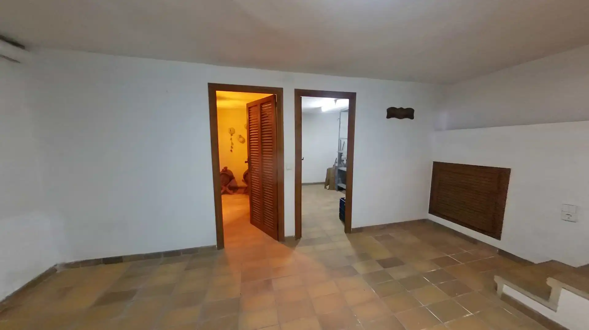 Einfamilien-Reihenhaus zum Verkauf in Sabadell mit Klimaanlage, Heizung und Privatgarten