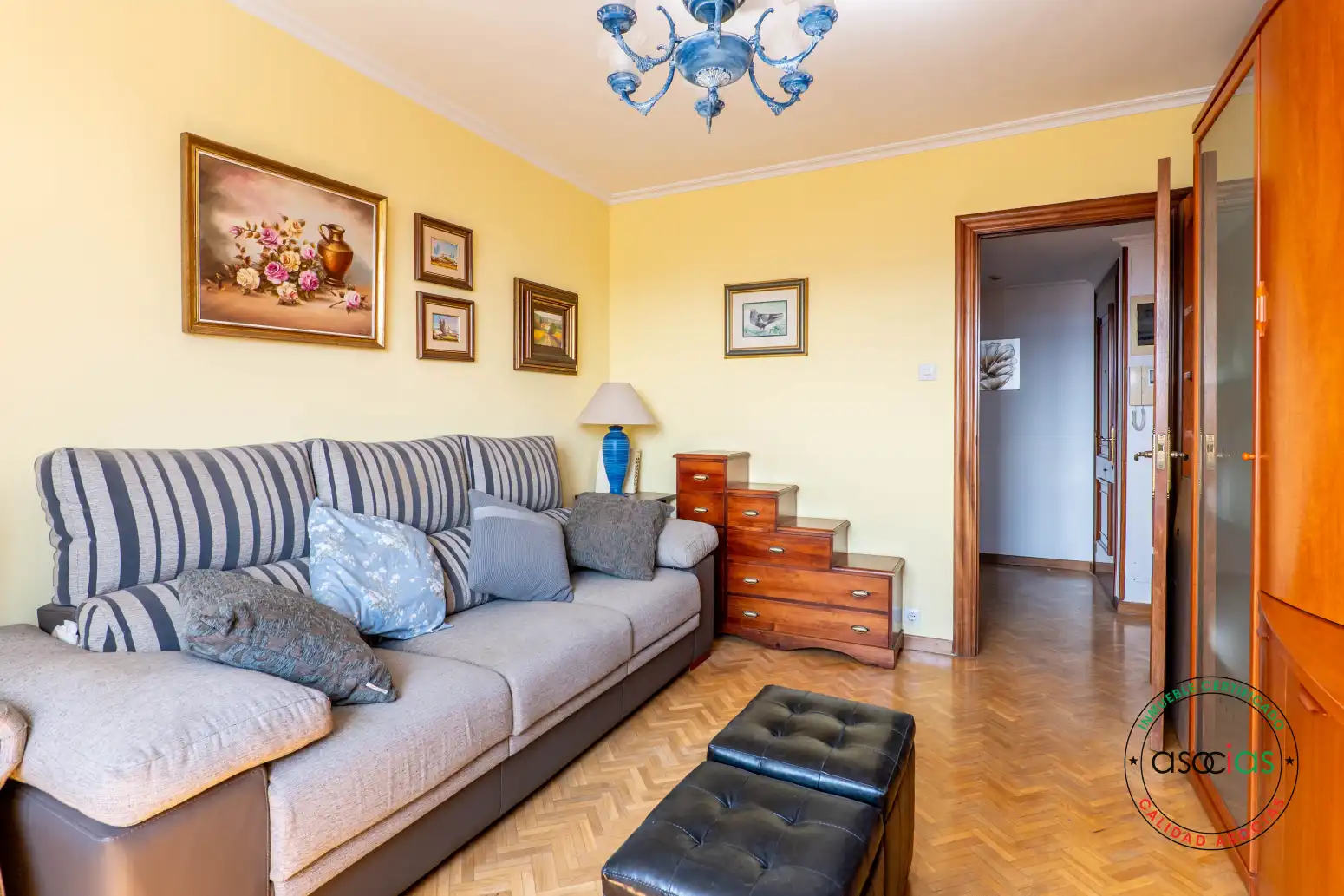 Sala de estar de Piso en venta en Gijón  con Calefacción y Parquet