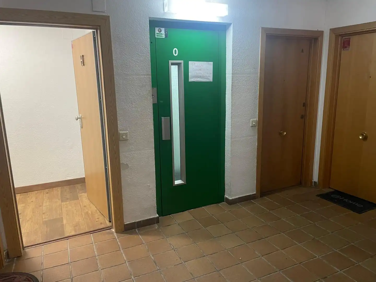 Erdgeschoss zum Verkauf in Cunit mit Klimaanlage, Privatgarten und Terrasse