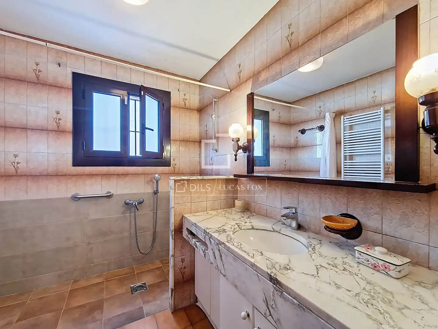 Chalet con terraza en venta en Centre Vila, imagen 56