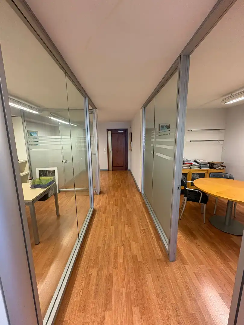 Oficina de lloguer en Girona amb Terrassa