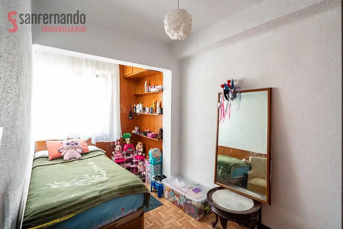Bedroom of Flat for sale in Santander