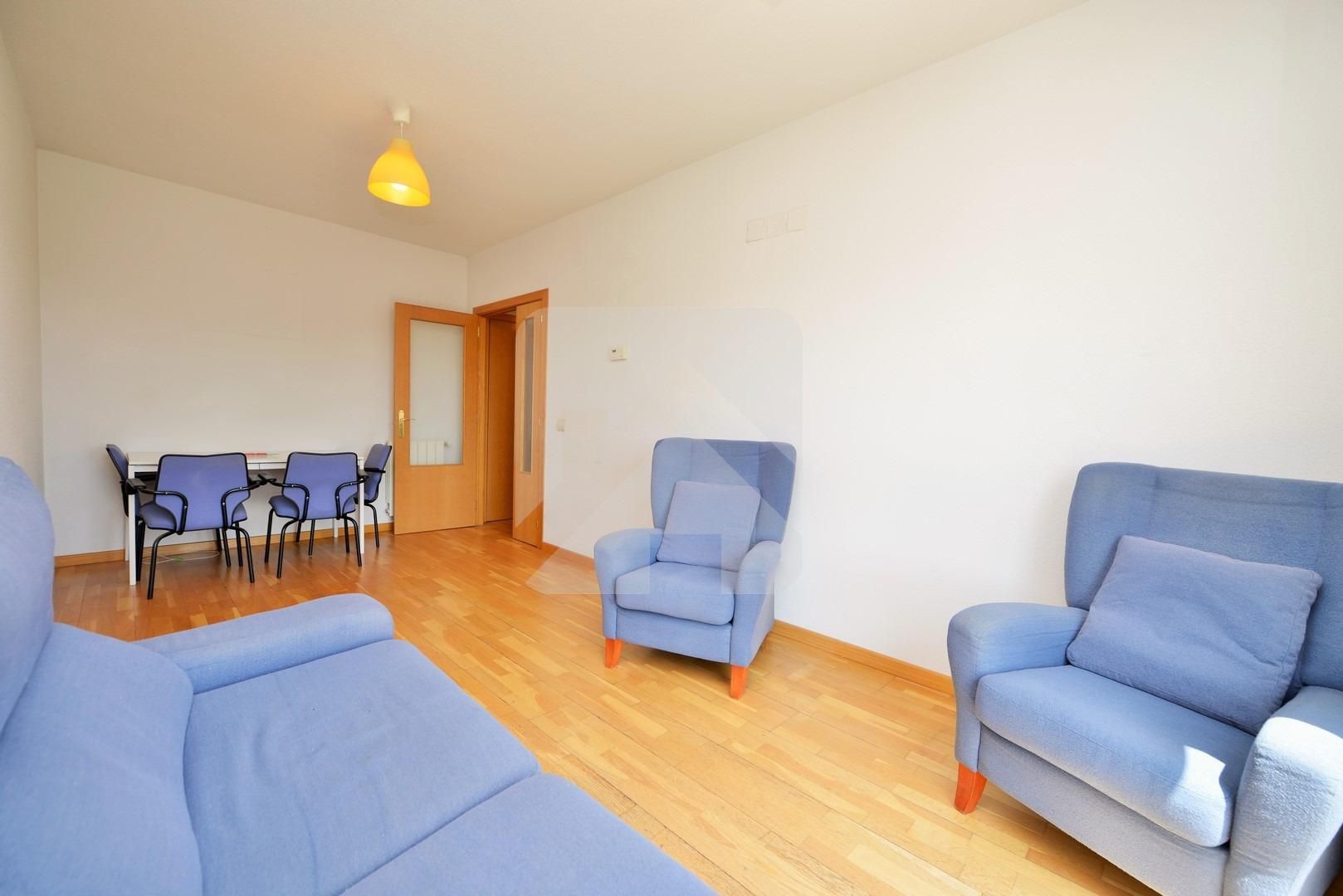 Living room of Flat for sale in Valdemoro  with Heating, Private garden and Storage room