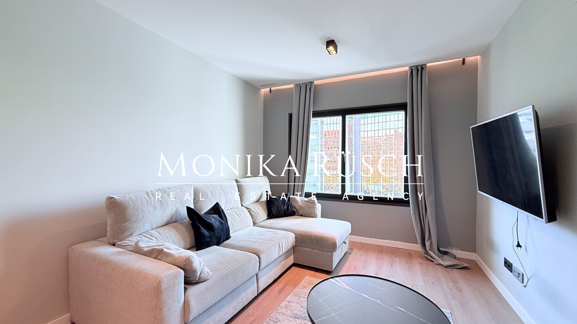 Living room of Flat to rent in  Barcelona Capital  with Air Conditioner and Heating