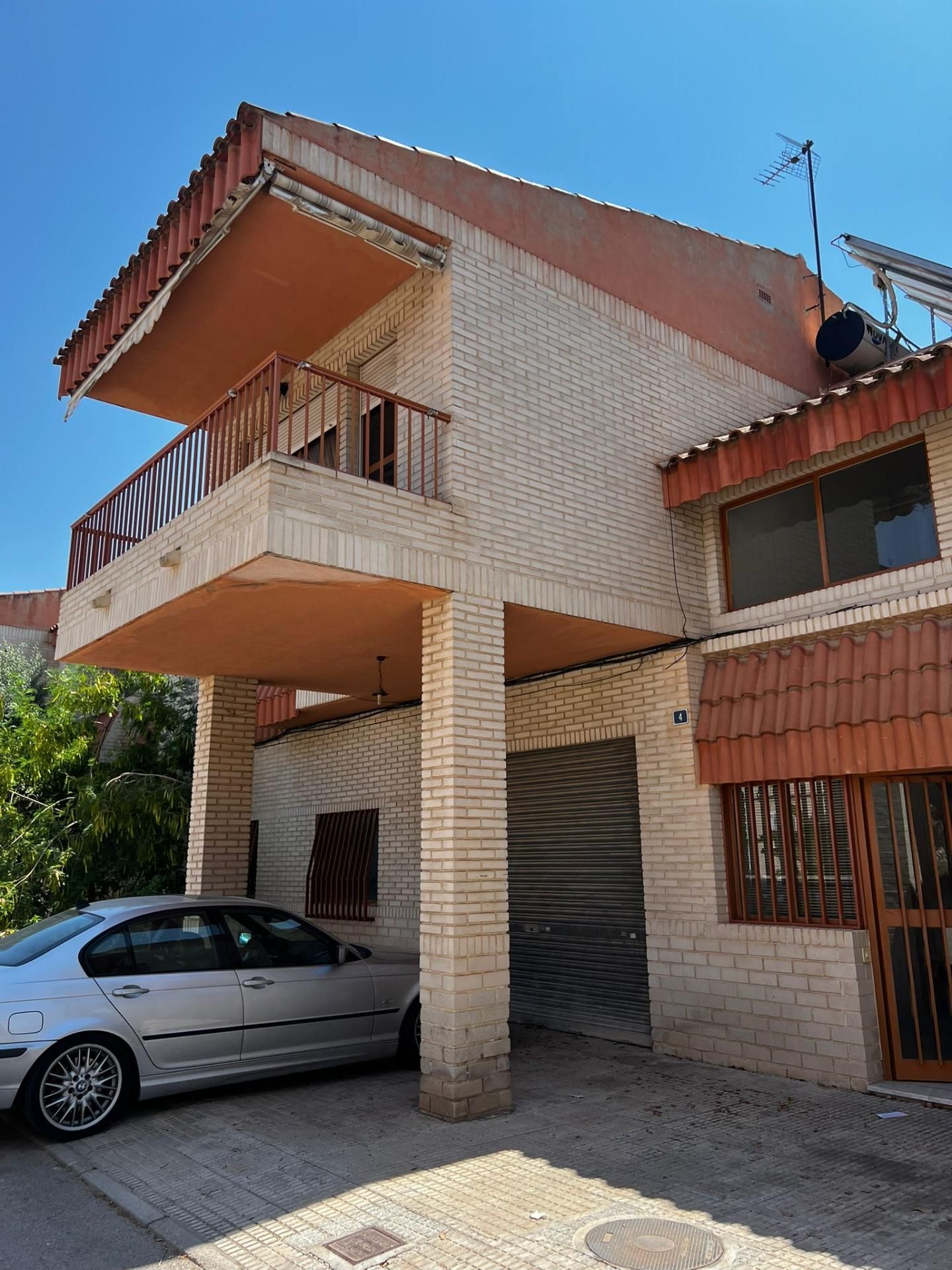 Vista exterior de Casa o xalet en venda en San Isidro amb Terrassa i Traster