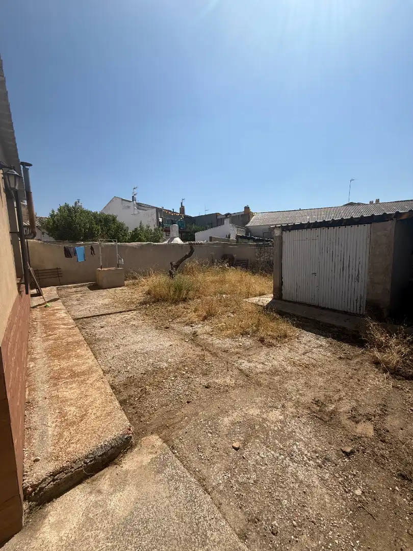 Casa o xalet en venda en El Bonillo amb Calefacció, Jardí privat i Moblat