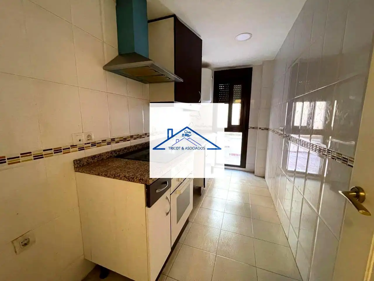 Cocina de Planta baja en venta en Ocaña con Calefacción