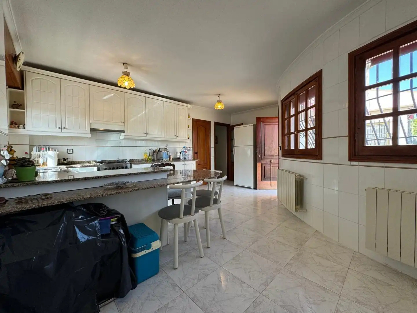 Cuina de Casa o xalet en venda en Alicante / Alacant amb Calefacció, Jardí privat i Terrassa