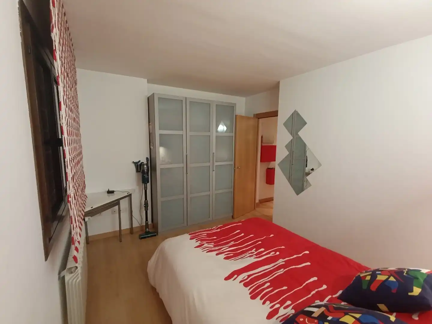 Dormitori de Pis en venda en Castejón de Sos amb Calefacció, Terrassa i Traster