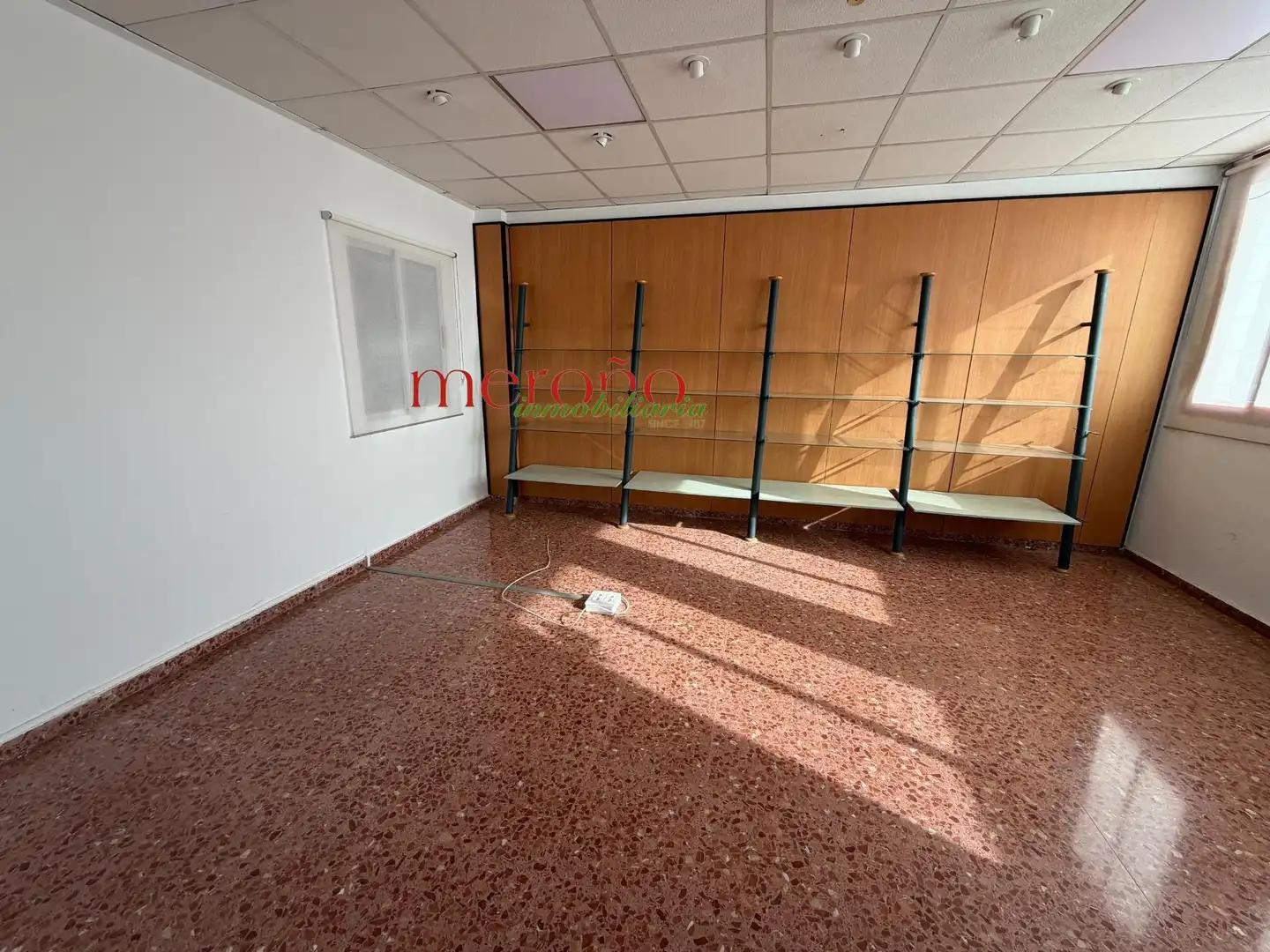 Fabrikhallen zur Miete in Elche / Elx