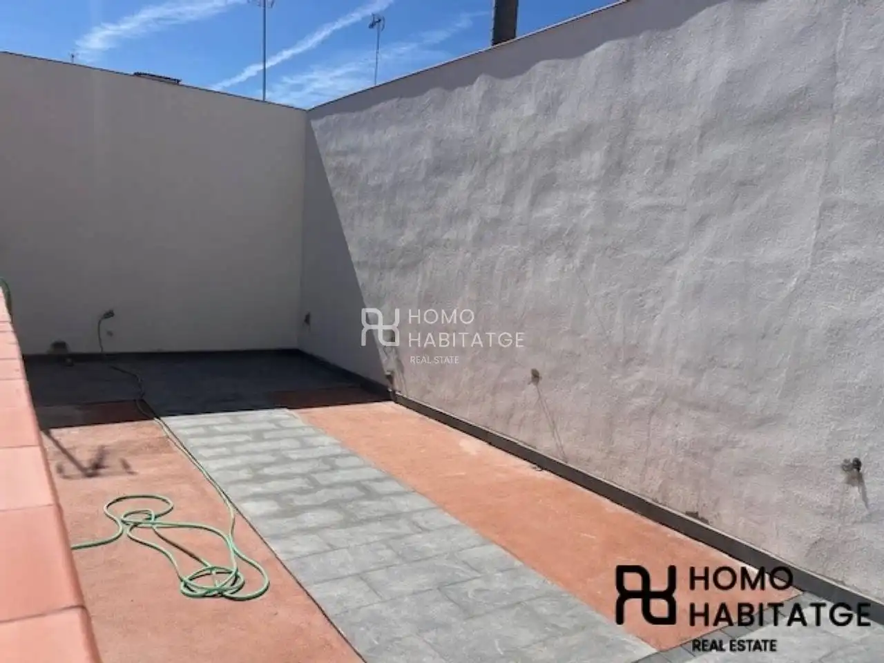 Terrace of Houses for sale in Sabadell  with Air Conditioner, Heating and Alarm