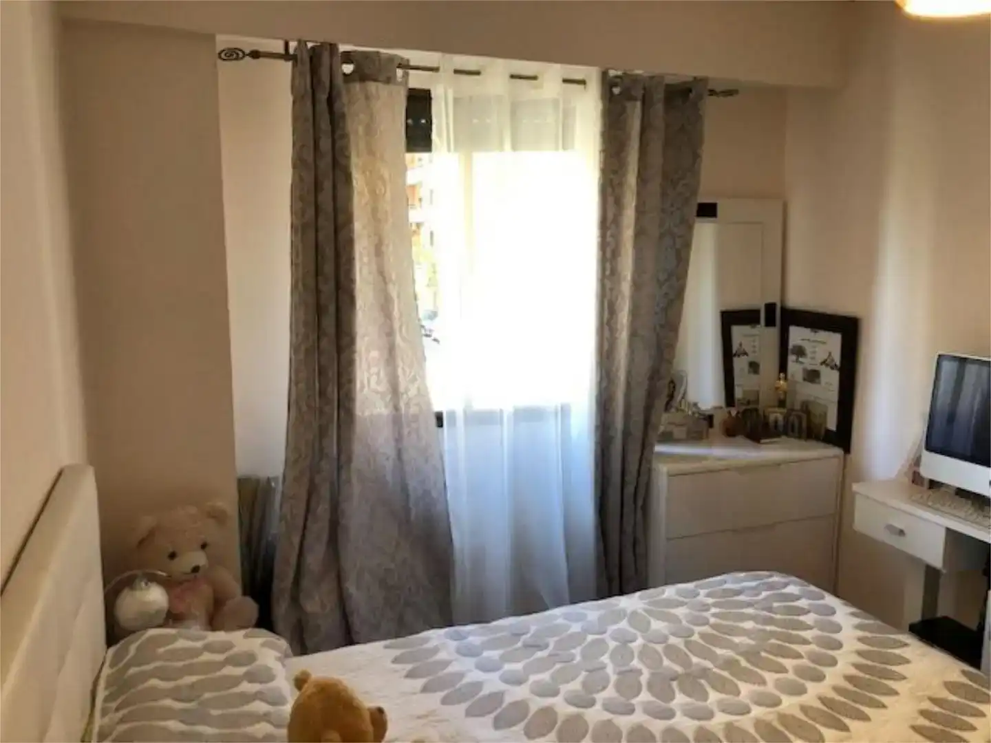 Bedroom of Flat for sale in  Valencia Capital  with Air Conditioner and Balcony