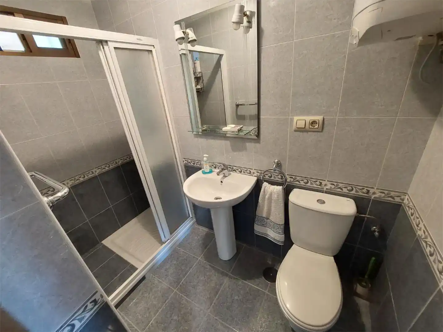 Baño de Casa o chalet en venta en Gijón  con Piscina