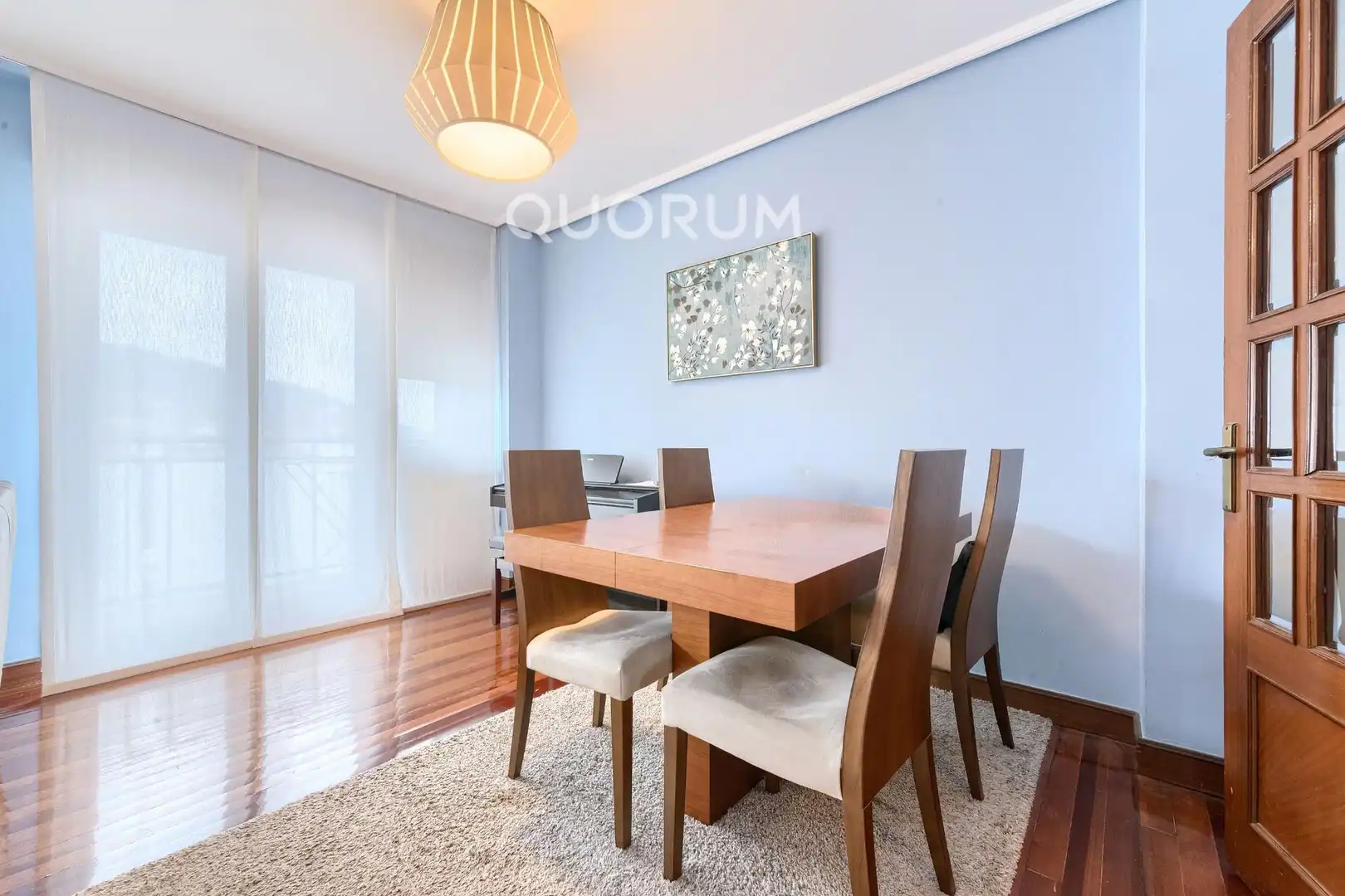 Comedor de Piso en venta en Basauri  con Calefacción, Terraza y Balcón