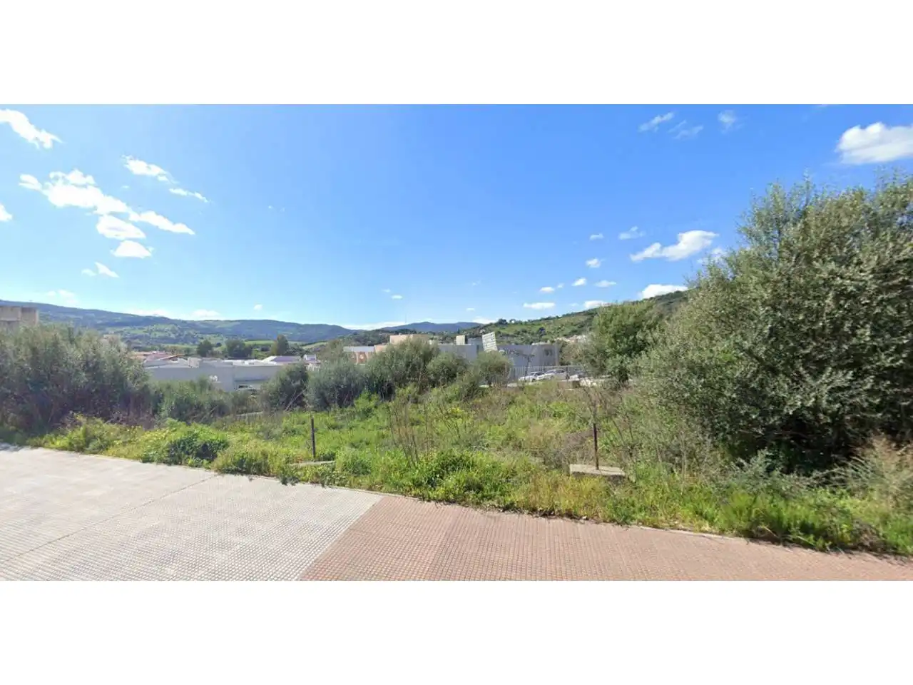 Terreny residencial en venda a Avenida Alcalde Emilio Rubiales 1