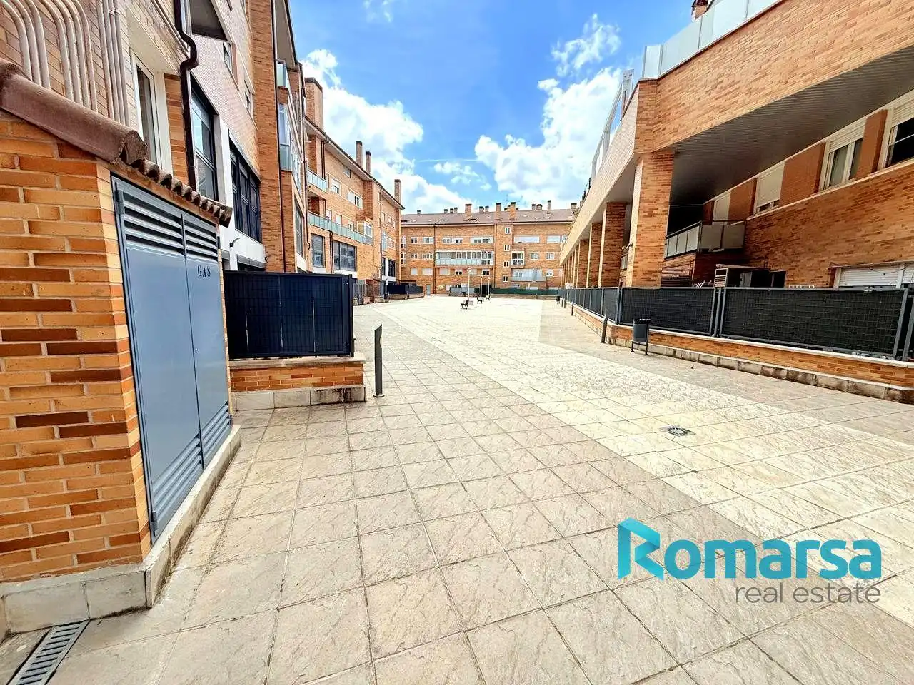 Vista exterior de Dúplex en venda en Ávila amb Calefacció, Parquet i Terrassa