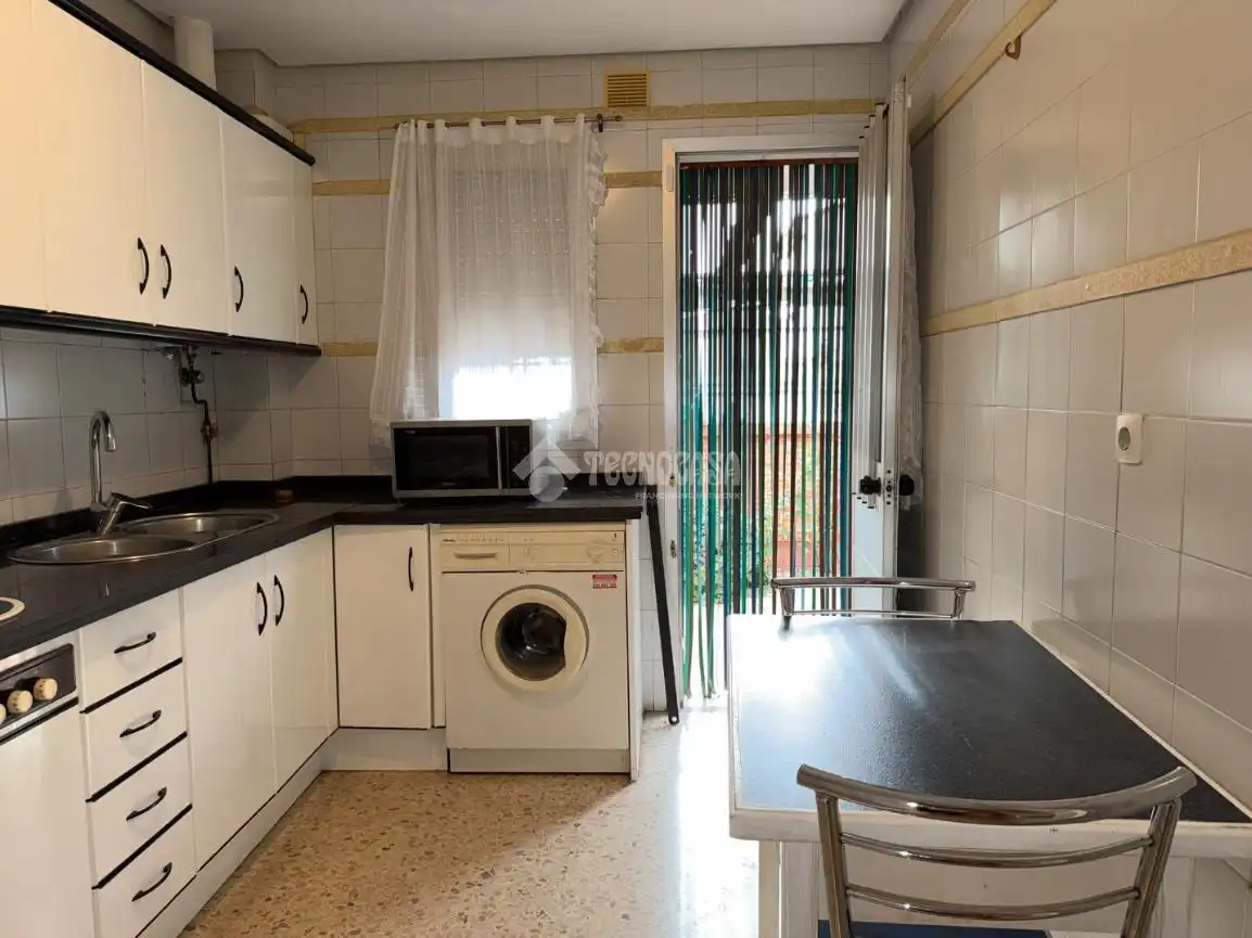 Cocina de Casa adosada en venta en Sevilla con Aire acondicionado y Alarma