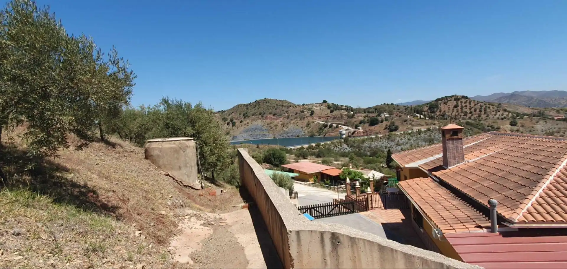 Vista exterior de Finca rústica en venda en Málaga amb Aire condicionat, Calefacció i Jardí privat