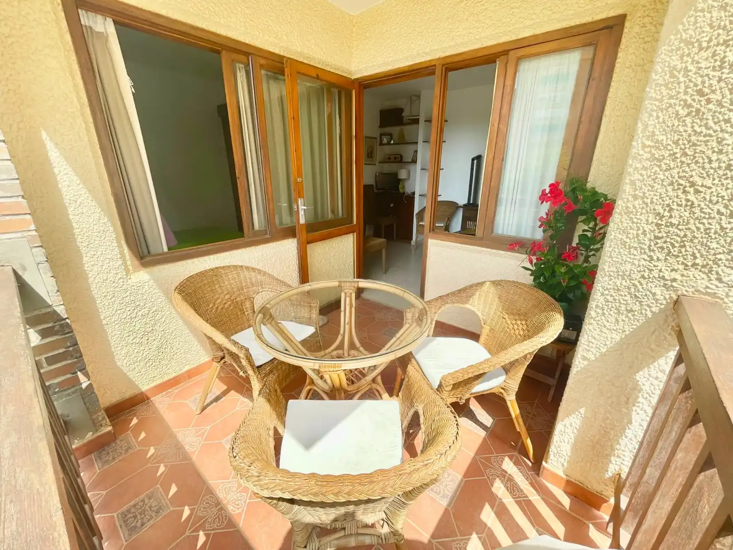 Terraza de Estudio de alquiler en Orihuela con Aire acondicionado, Amueblado y Lavadora