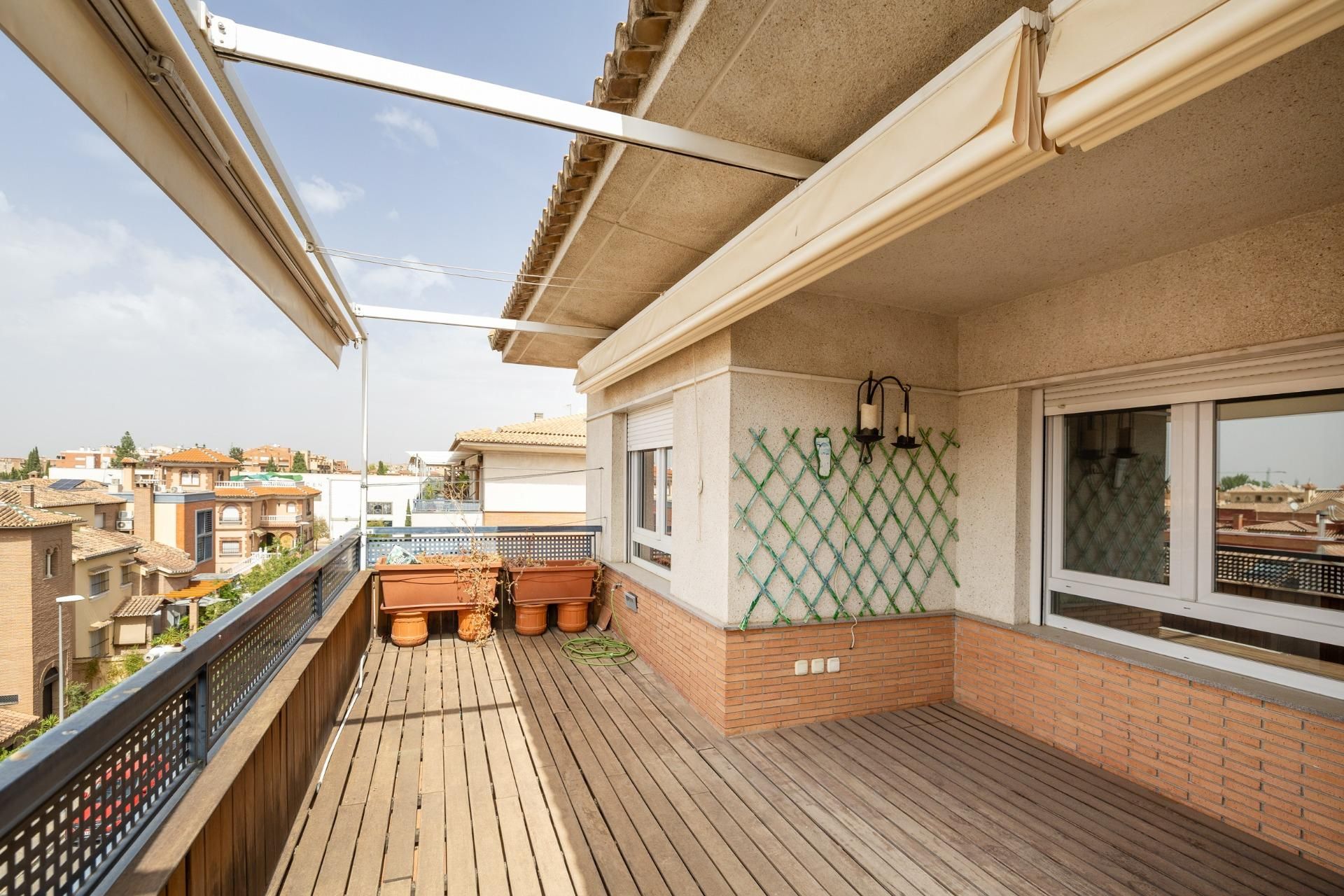 Terrace of Attic for sale in  Granada Capital  with Air Conditioner, Heating and Private garden