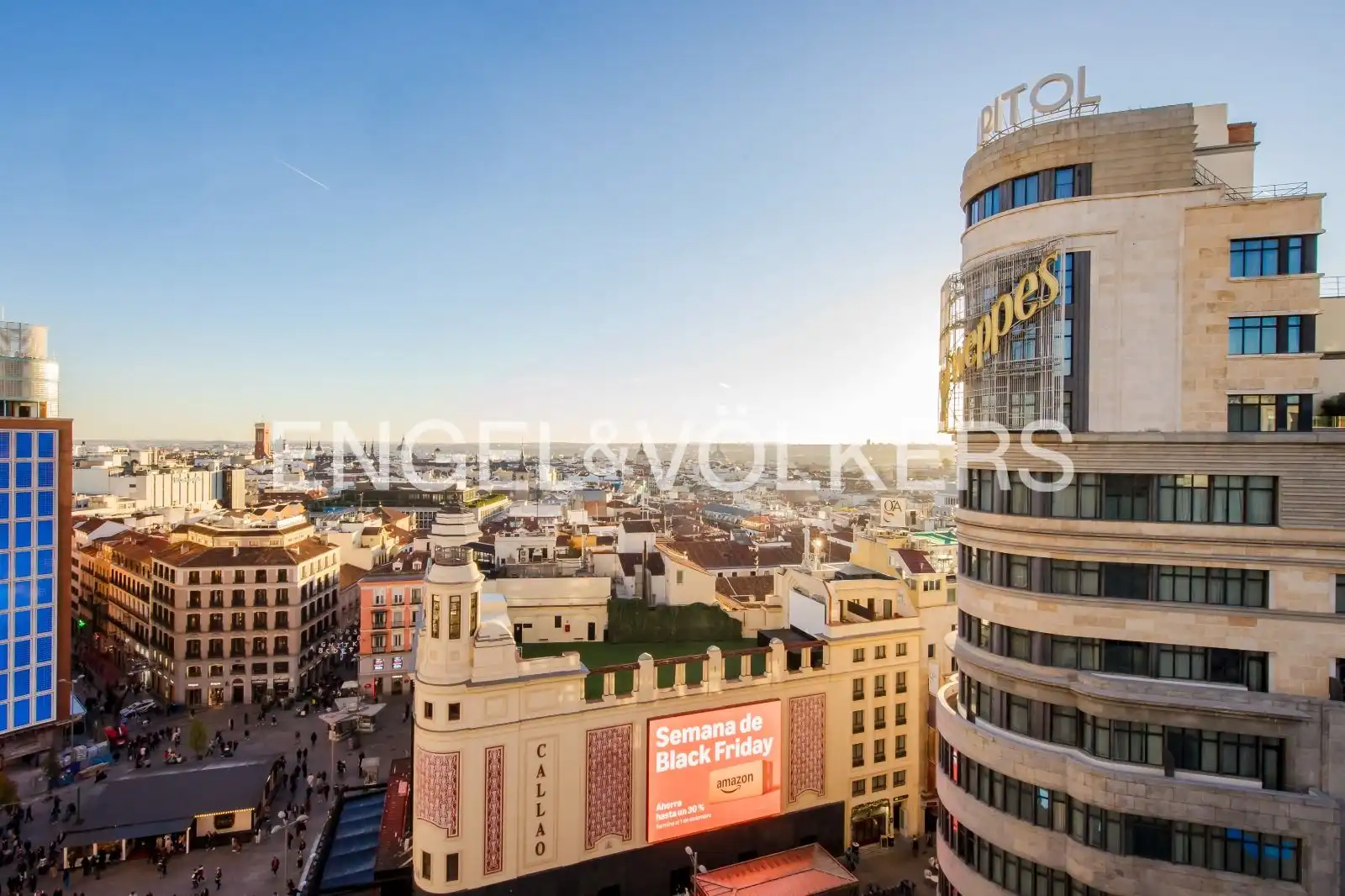 Außenansicht von Dachboden zum Verkauf in Madrid mit Klimaanlage, Heizung und Terrasse