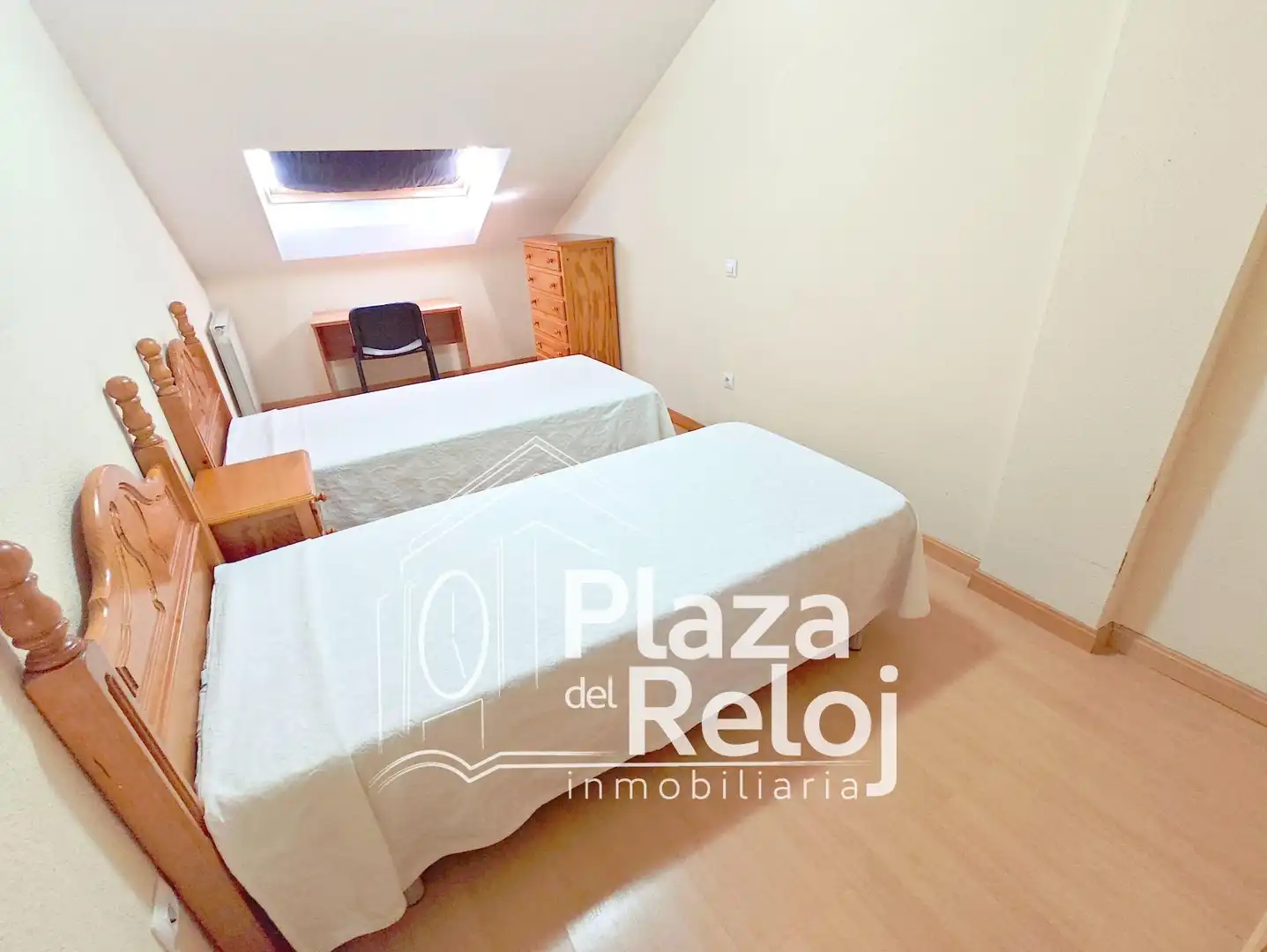 Dormitori de Dúplex en venda en Talavera de la Reina amb Calefacció, Terrassa i Moblat