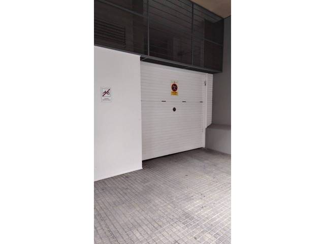 Garaje en Alquiler en Calle Galileo en Ca n'Aurell