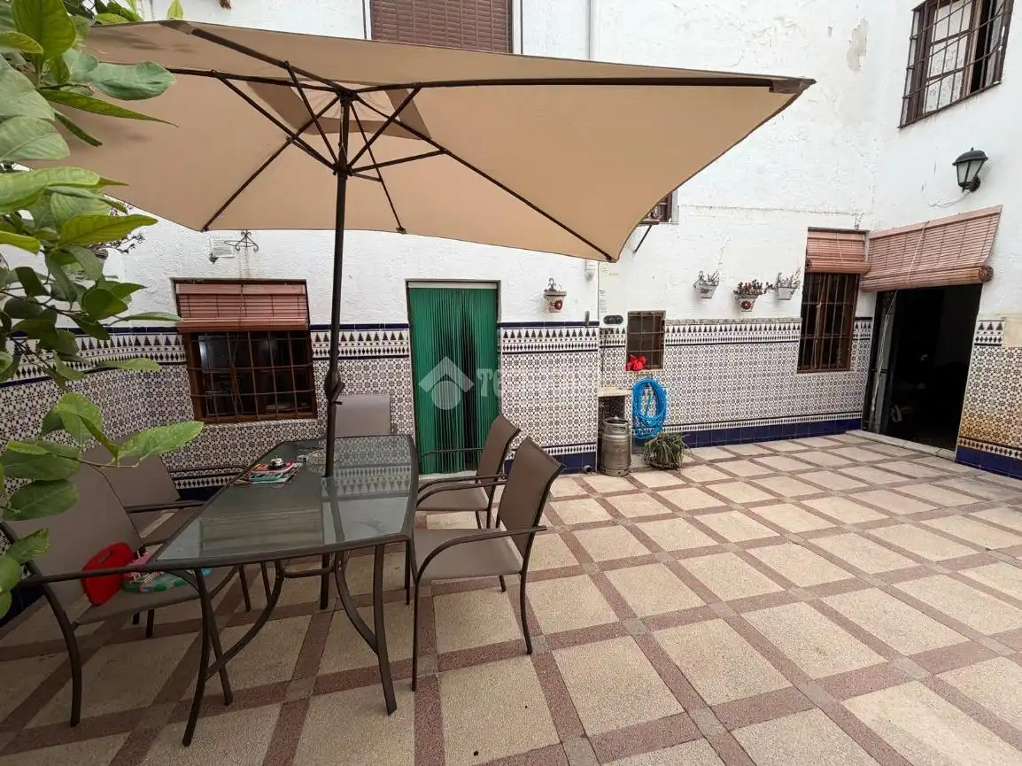 Terrasse von Einfamilien-Reihenhaus zum Verkauf in Torredonjimeno mit Klimaanlage und Balkon