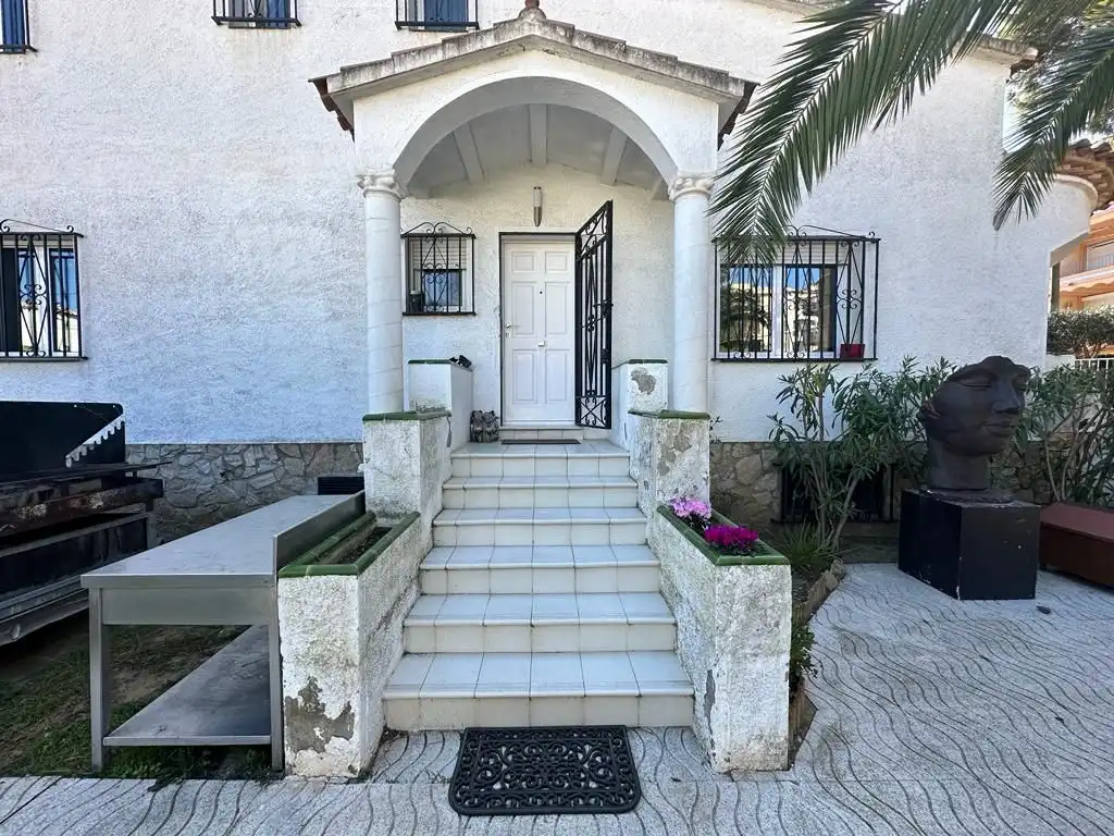 Casa con terraza en venta en Muga - Gran Reserva - Badia, imagen 2