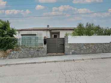 Detached house for sale in C/ Verge de Montserrat