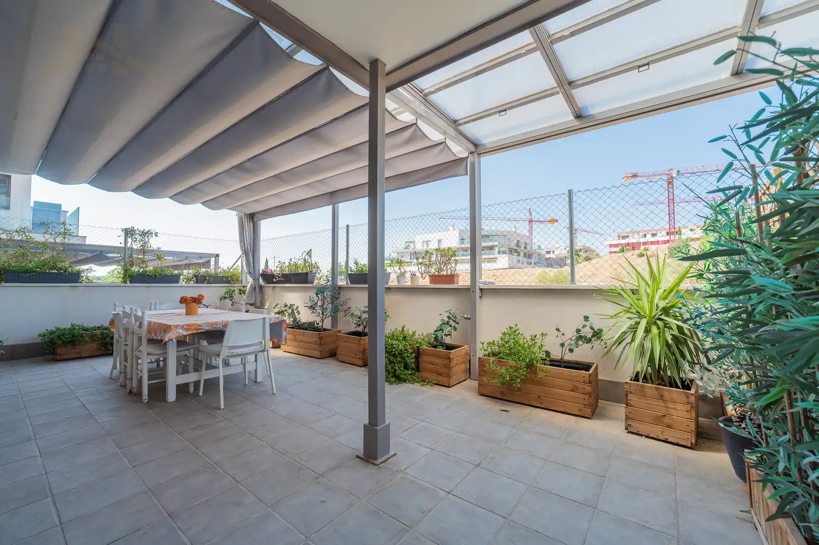 Terrassa de Pis en venda en Boadilla del Monte amb Aire condicionat, Calefacció i Jardí privat
