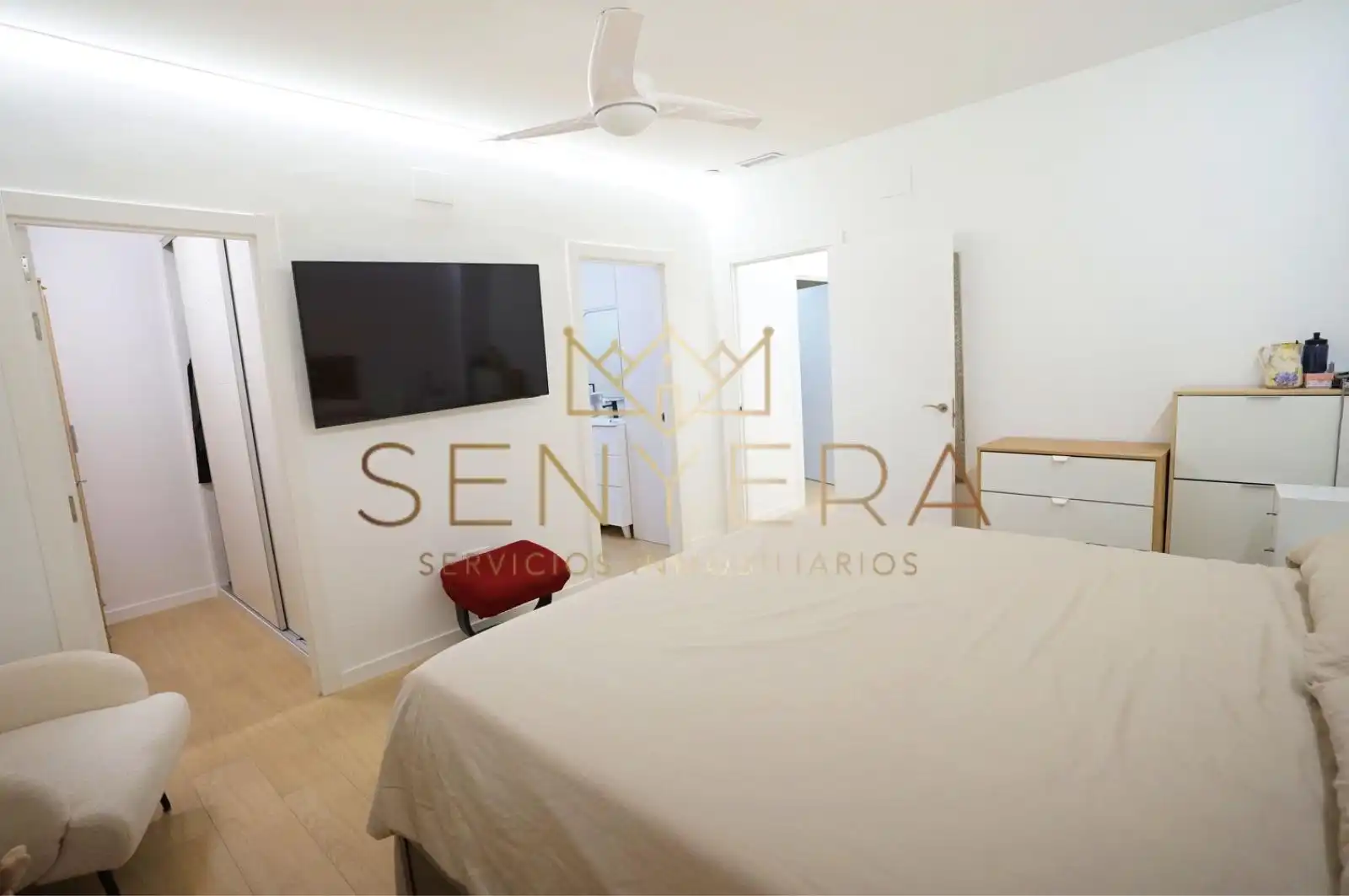 Schlafzimmer von Erdgeschoss zum Verkauf in Valencia mit Klimaanlage, Terrasse und Abstellraum