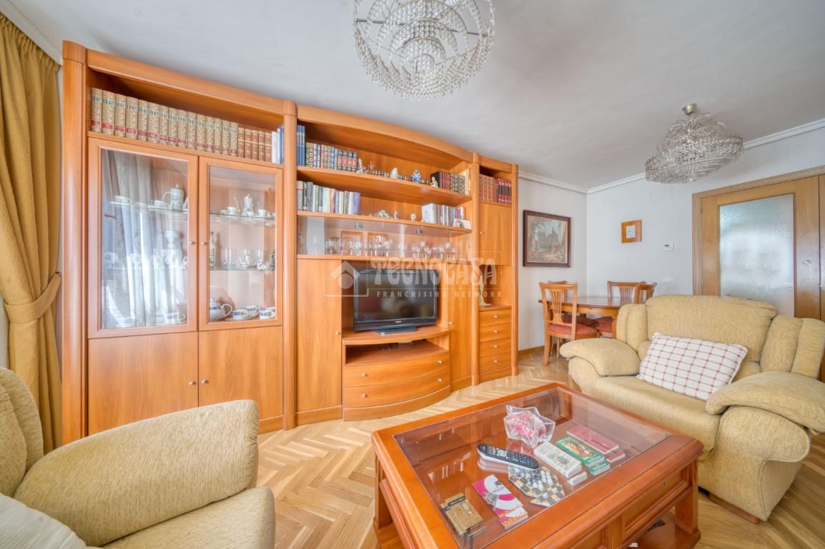 Living room of Flat for sale in Valladolid Capital  with Heating