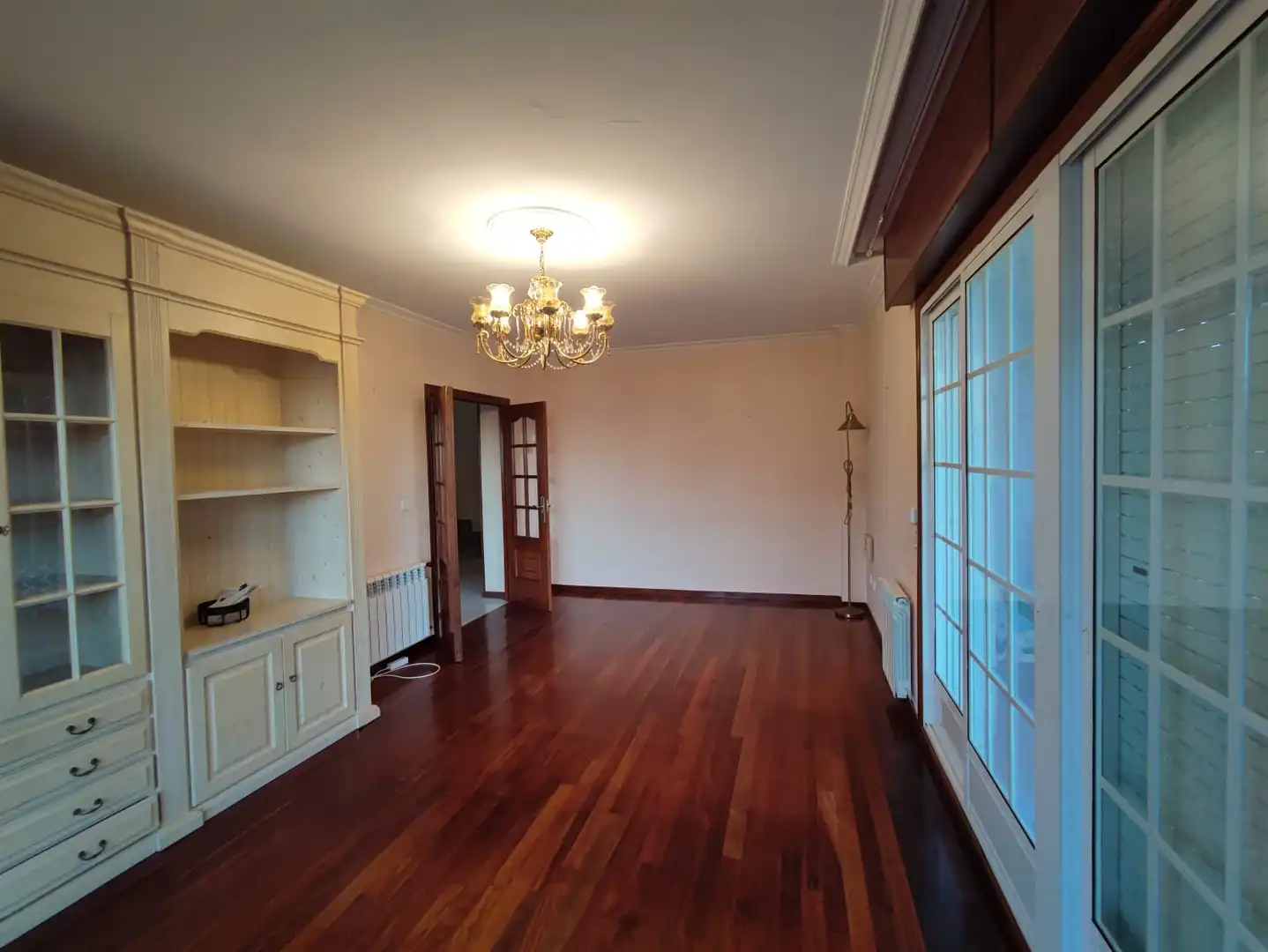 Sala de estar de Casa o chalet en venta en Vigo  con Calefacción, Jardín privado y Terraza